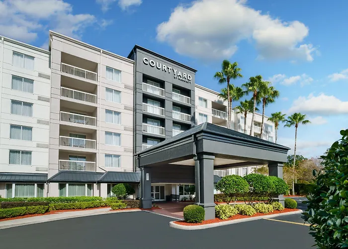 Courtyard By Marriott Downtown