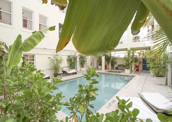 3 star hotel: The Mercury Hotel - All Suites