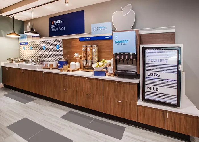Holiday Inn Express Hotel & Suites Dallas Lewisville By Ihg