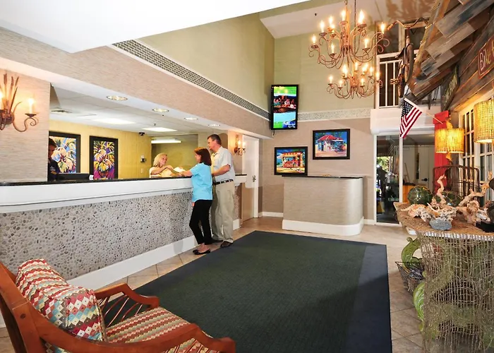 Hotel with Tennis: Holiday Pavilion Resort On The Boardwalk