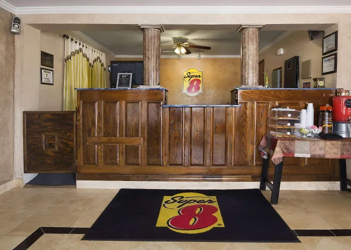 Motel: Super 8 By Wyndham Childress