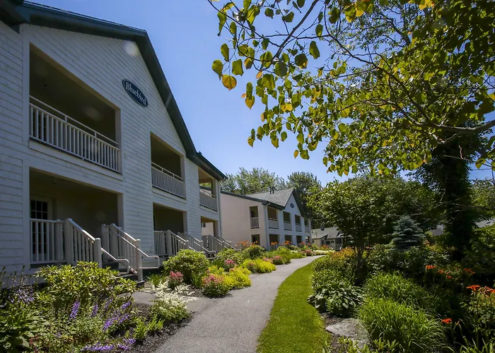 Spruce Point Inn Resort And Spa