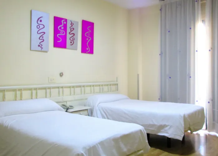 Hotel Los Jeronimos Y Terraza Monasterio (Adults Only)