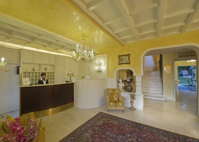 Viktoria Palace Hotel