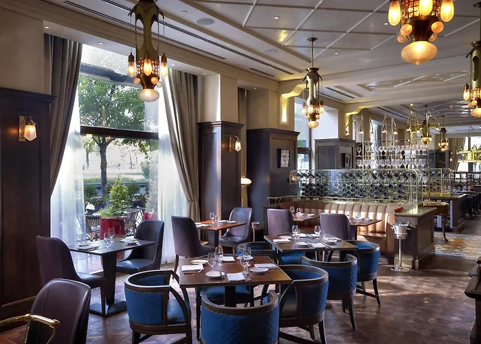 Hotel 5 stelle: Four Seasons Hotel Gresham Palace Budapest