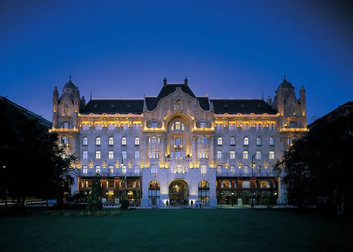Hotel 5 stelle: Four Seasons Hotel Gresham Palace Budapest