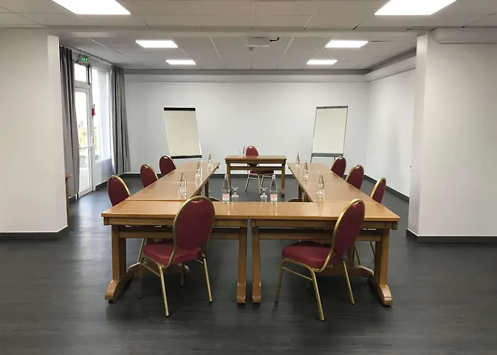 Familiehotel: Hotel Restaurant Kyriad Direct Dijon Nord - Zenith - Toison D'Or