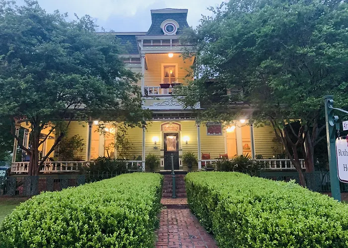 Rothschild-Pound House Inn