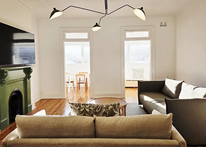 Hotel: Crown Hotel Surry Hills