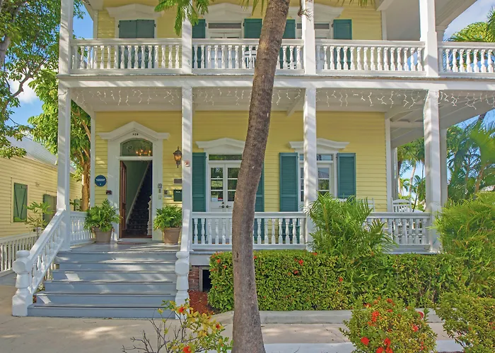 Beach hotel: La Pensione Inn - Adult Exclusive