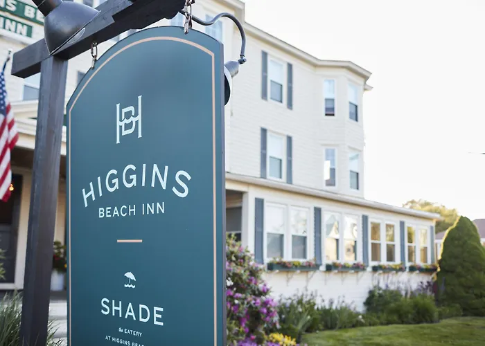 Hotels Close to Airport Higgins Beach