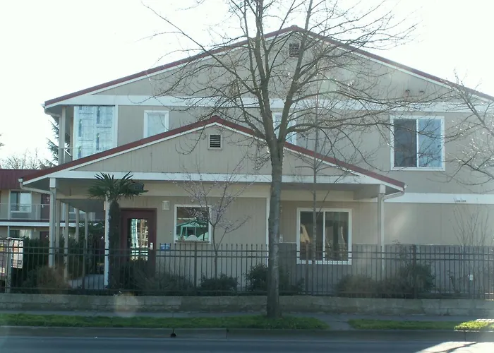 Express Inn & Suites Eugene