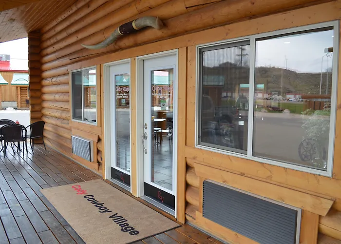 Hotel with Tennis: Cody Cowboy Village