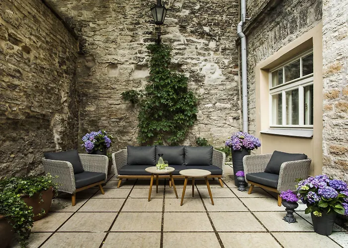 Luxury hotel only: Hotel Telegraaf, Autograph Collection