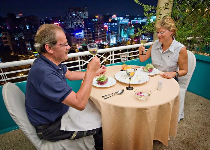 Liberty Hotel Saigon Parkview