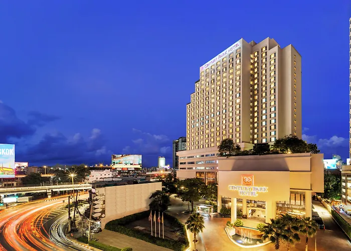 Beach hotel: Century Park Hotel