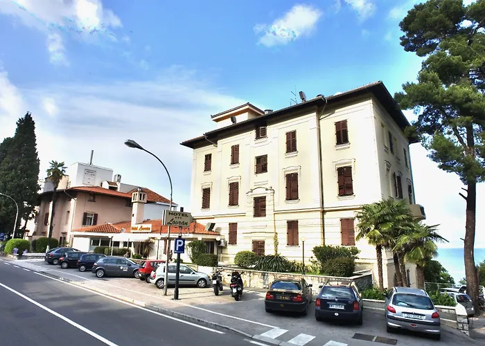 Hotel mit Tennis: Hotel Lovran