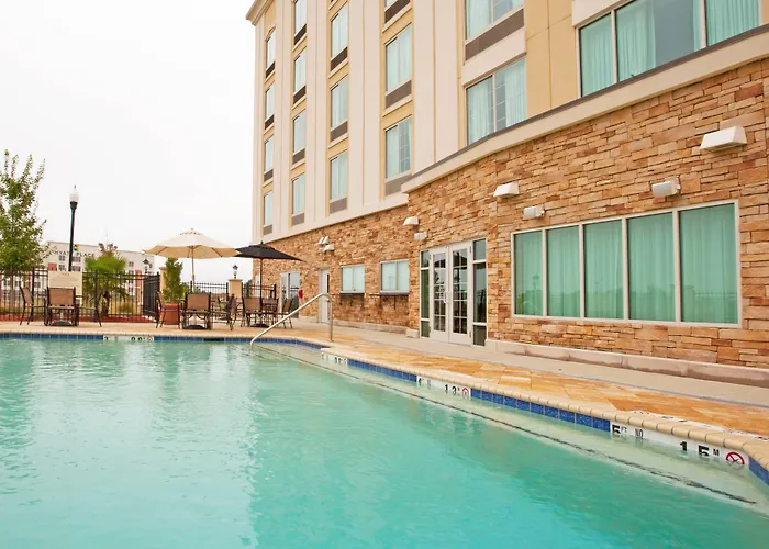 Holiday Inn Express & Suites Columbus At Northlake By Ihg