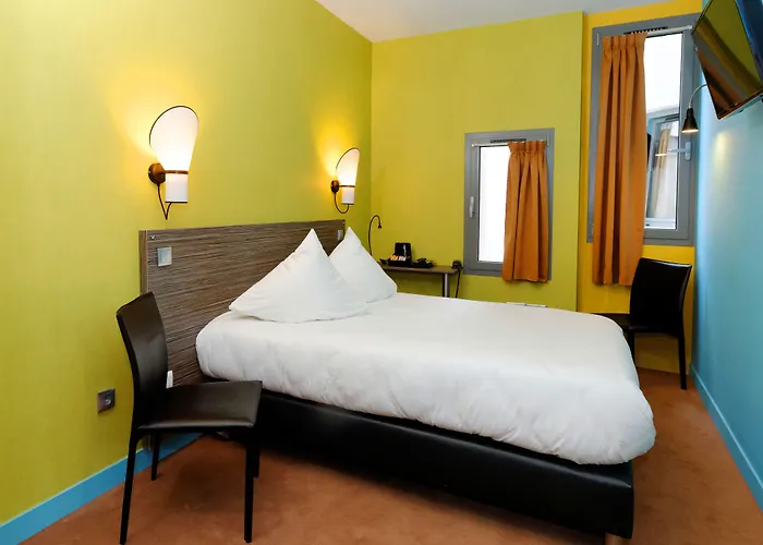 Hotel with view: Republik Hotel