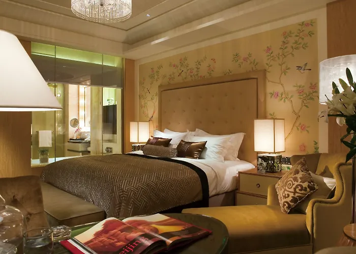 Luxury hotel only: Wanda Vista Beijing
