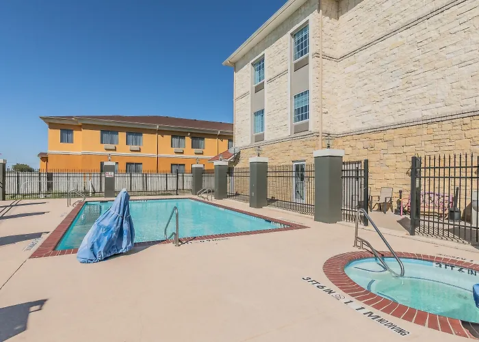 Family resorts La Quinta By Wyndham Granbury