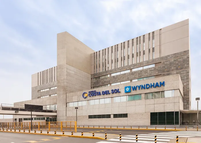 Hotel familiar: Costa del Sol Wyndham Lima Airport