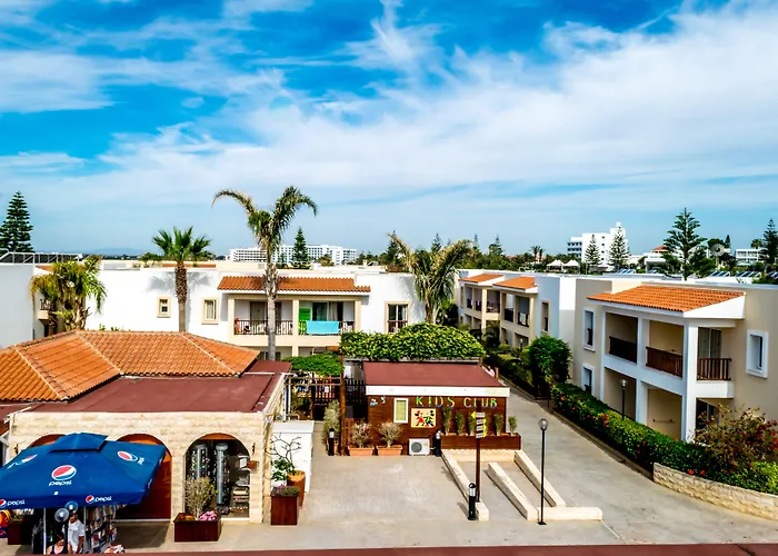 Centraal gelegen hotel: Aktea Beach Village