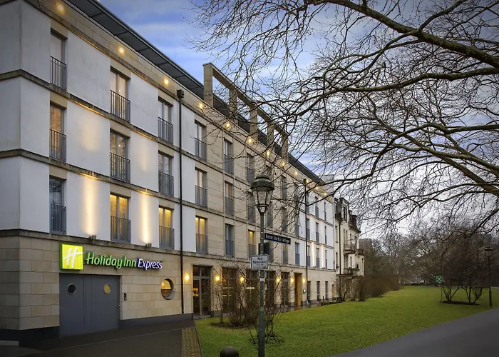 Holiday Inn Express By Ihg