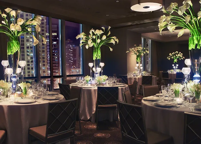 5 star hotel: Trump International Hotel & Tower Chicago