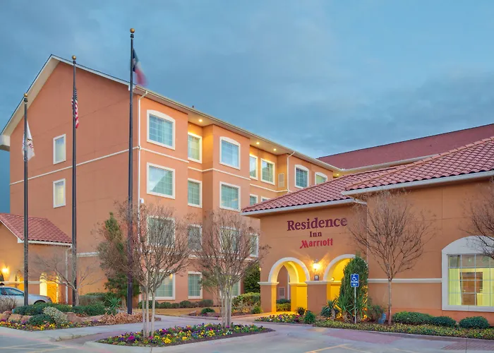 Luxury hotel only: Residence Inn Midland