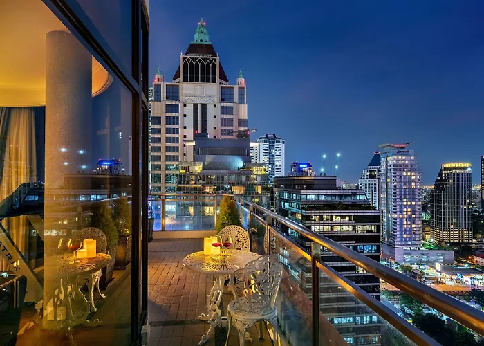 Bandara Suites Silom,