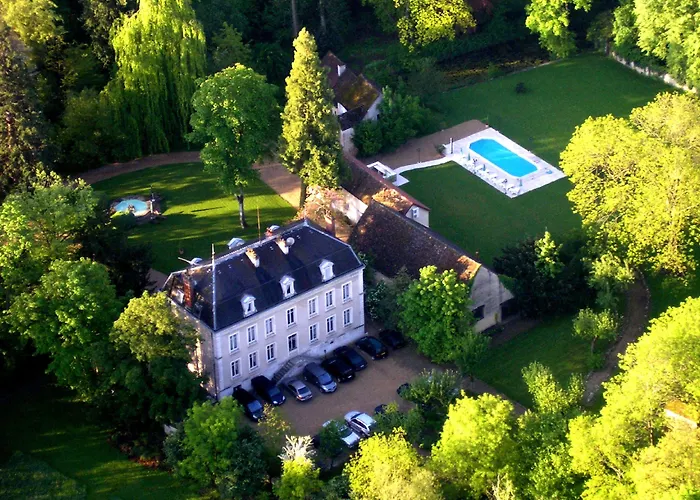 Chateau De Challanges