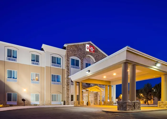 Best Western Plus Montezuma Inn And Suites