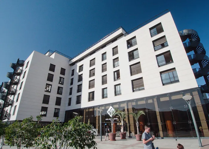 Hotel met zwembad: Hotel Zentral Center - Adults Only