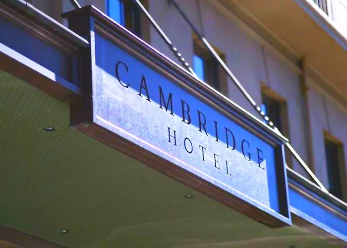 The Cambridge Hotel & Backpackers