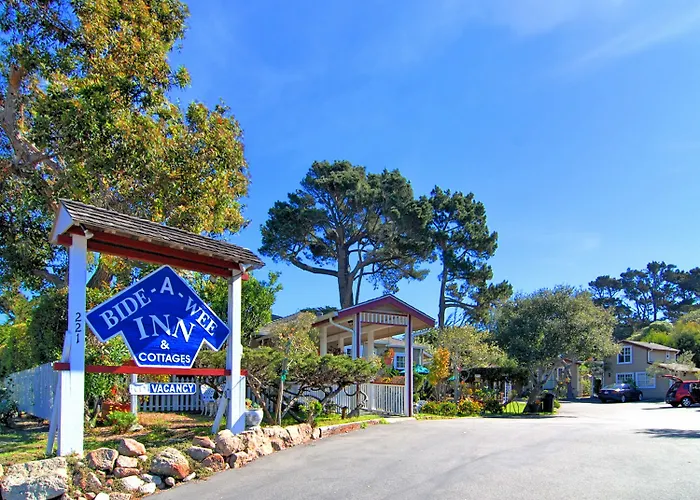 Bide-A-Wee Inn And Cottages