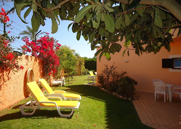 Hotel mit Pool: Canavial I & II Apartamentos
