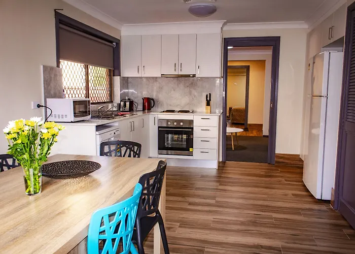 Best Selfcatering Liberty Plains Motor Inn