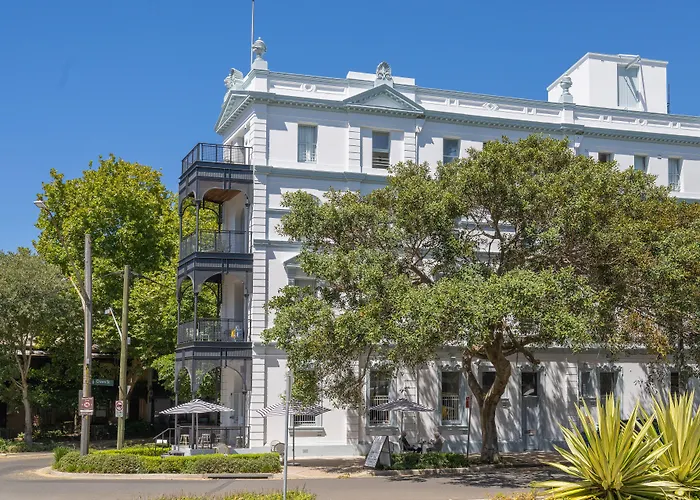 Hotel near College: Elephant Backpacker