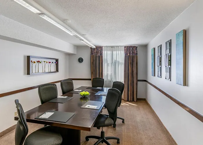 Quality Inn And Suites Montreal East