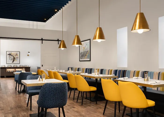 Doubletree By Hilton Norfolk Airport