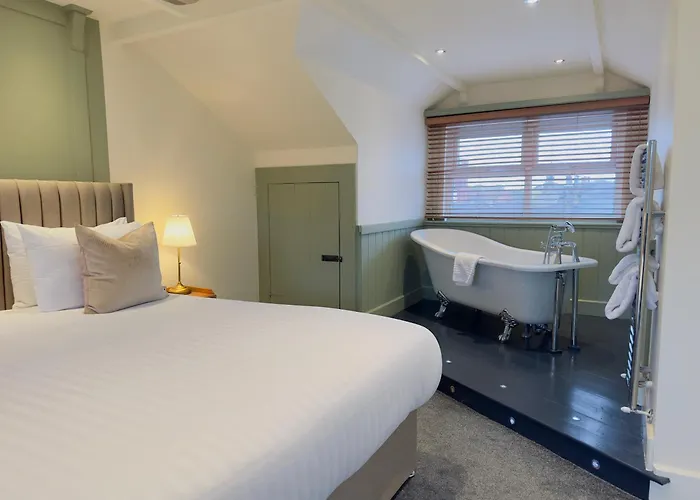 Kid friendly hotel Inn At Cheltenham Parade