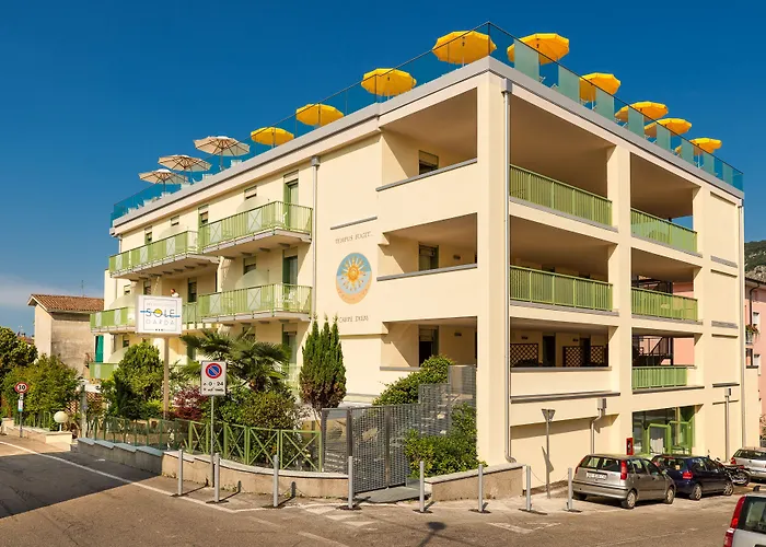 Sky Pool Hotel Sole Garda