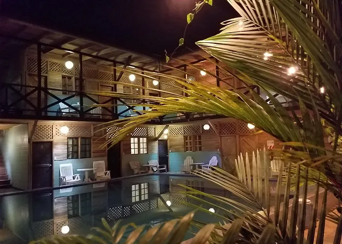 Сity center hotels Lizard King & Suites