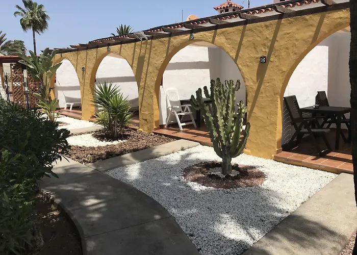 Rainbow Golf Bungalows, Gay Men-Only Resort