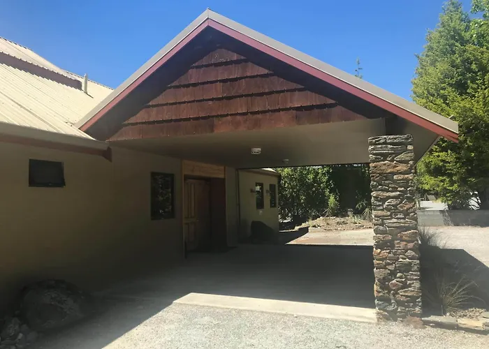 Family Friendly Hotels Altamont Lodge