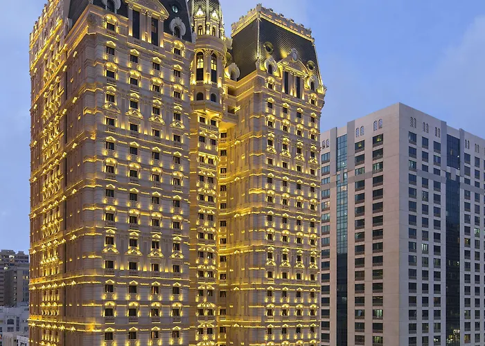 Royal Rose Hotel Abu Dhabi, Curio Collection By Hilton