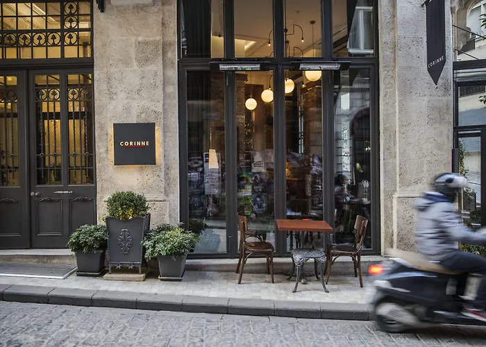 Corinne Art & Boutique Hotel