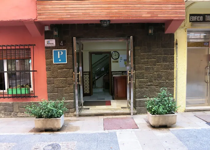  Hostal Guillot