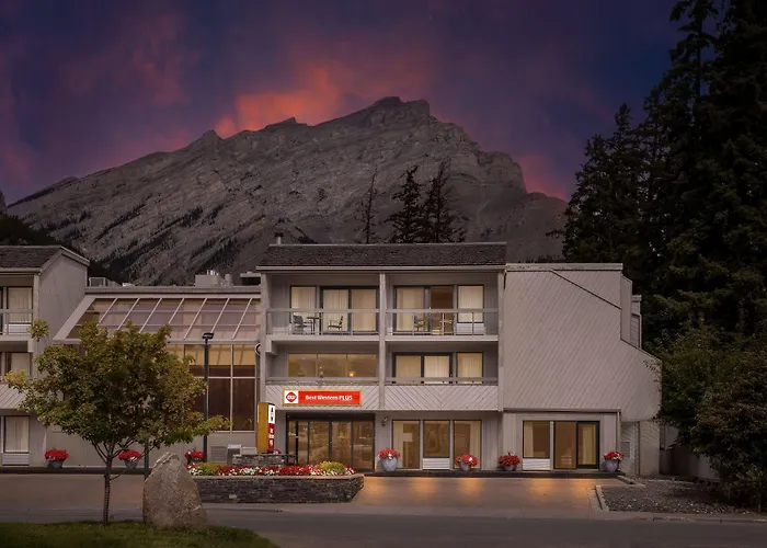 Cheap hotel: Best Western Plus Banff International Lodge